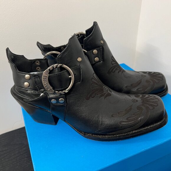 Fluevog, I Believe Hi  "Loretta" - Picture 2 of 9